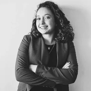Mélia Dijoux- Juriste alternante au cabinet MLB Avocat en Aveyron